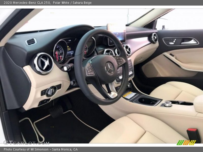 Polar White / Sahara Beige 2020 Mercedes-Benz GLA 250