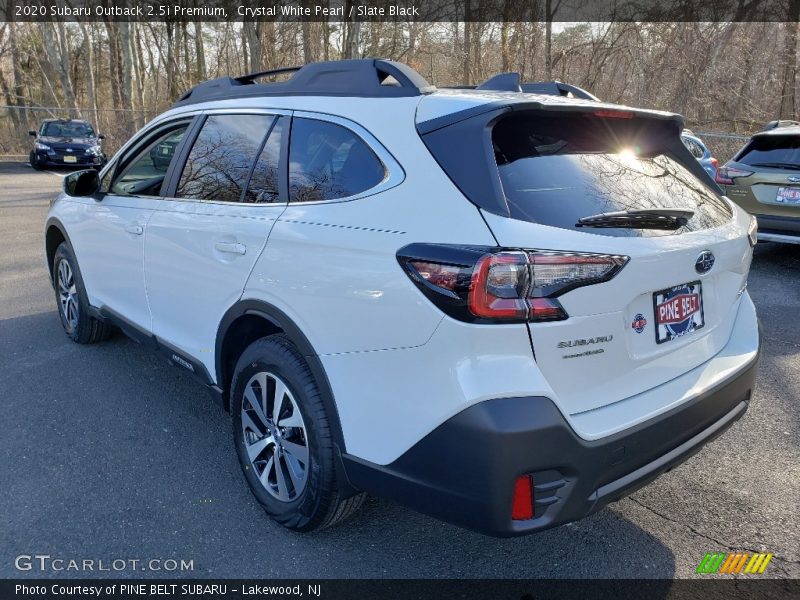 Crystal White Pearl / Slate Black 2020 Subaru Outback 2.5i Premium