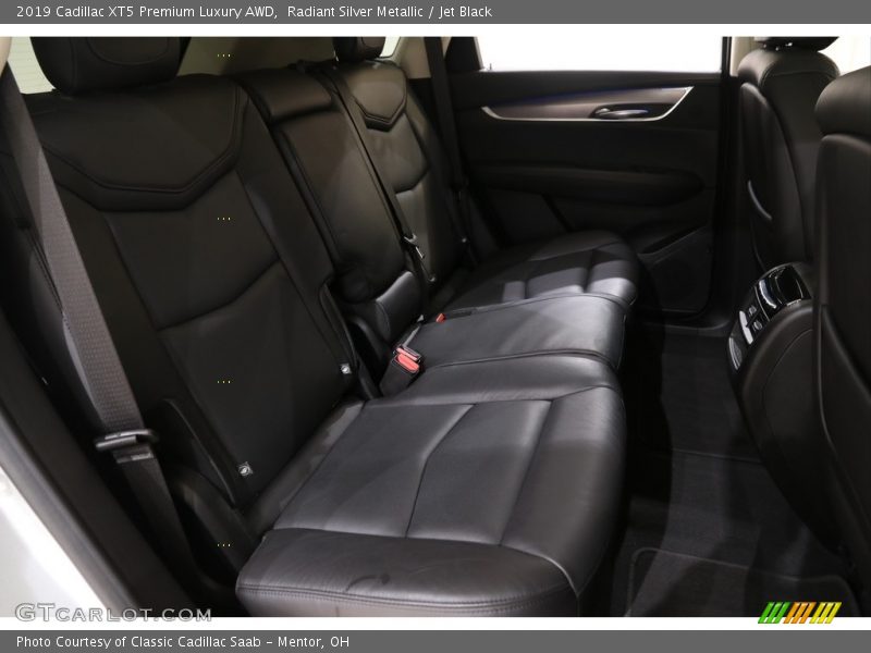 Radiant Silver Metallic / Jet Black 2019 Cadillac XT5 Premium Luxury AWD
