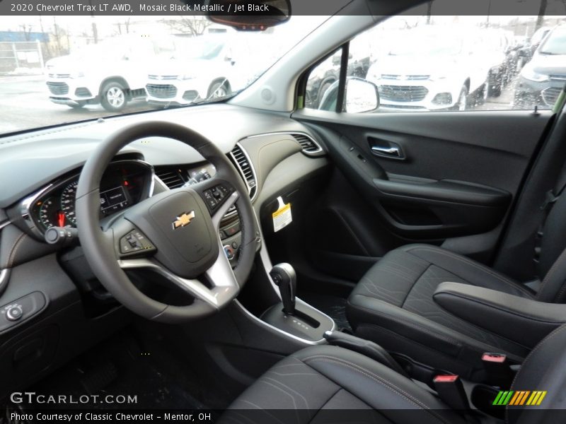 Mosaic Black Metallic / Jet Black 2020 Chevrolet Trax LT AWD