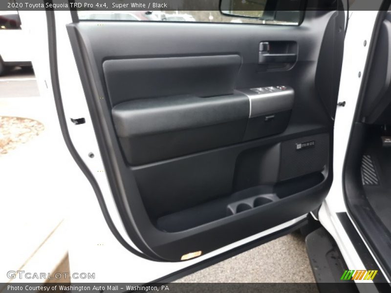 Super White / Black 2020 Toyota Sequoia TRD Pro 4x4