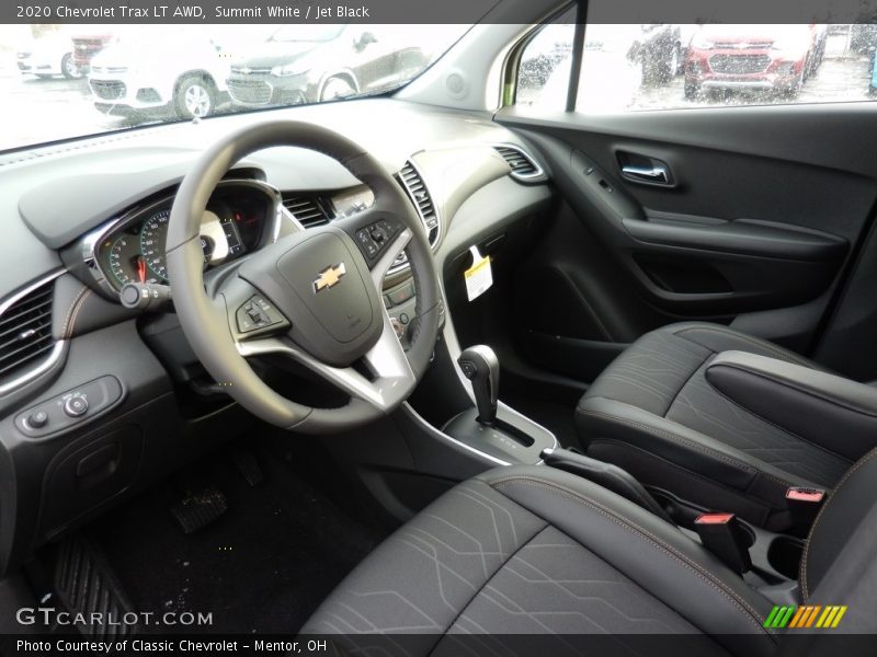 Summit White / Jet Black 2020 Chevrolet Trax LT AWD
