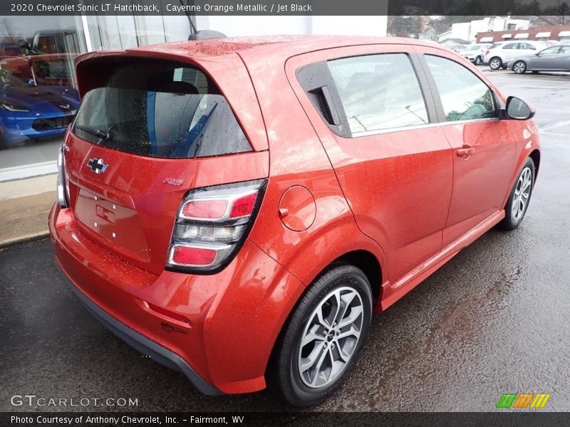 Cayenne Orange Metallic / Jet Black 2020 Chevrolet Sonic LT Hatchback