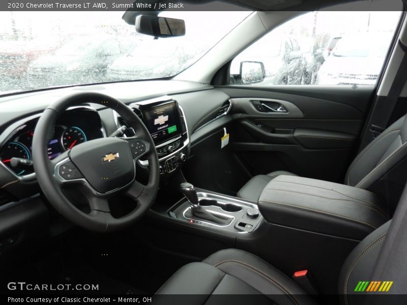 Summit White / Jet Black 2020 Chevrolet Traverse LT AWD