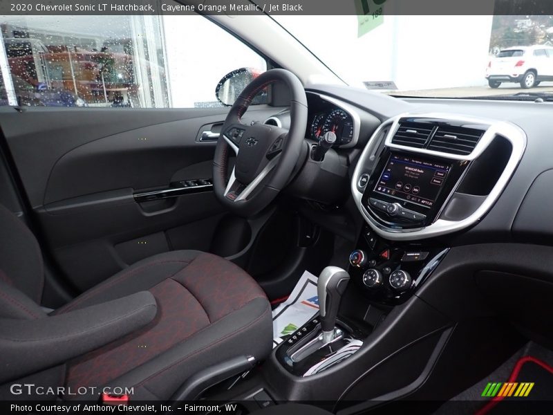 Cayenne Orange Metallic / Jet Black 2020 Chevrolet Sonic LT Hatchback