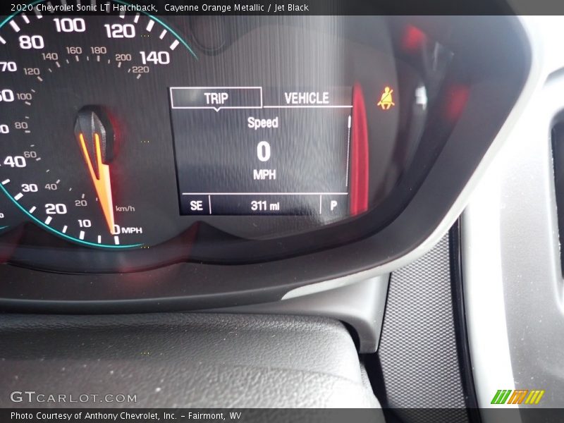 Cayenne Orange Metallic / Jet Black 2020 Chevrolet Sonic LT Hatchback