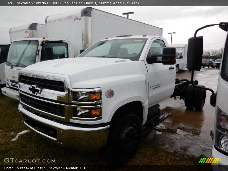 Summit White / Jet Black 2020 Chevrolet Silverado 6500HD Regular Cab Chassis