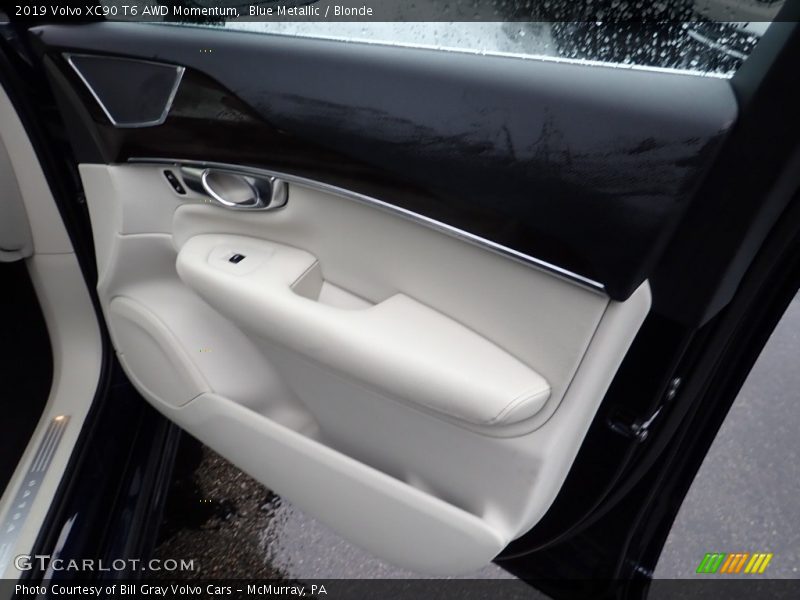 Blue Metallic / Blonde 2019 Volvo XC90 T6 AWD Momentum