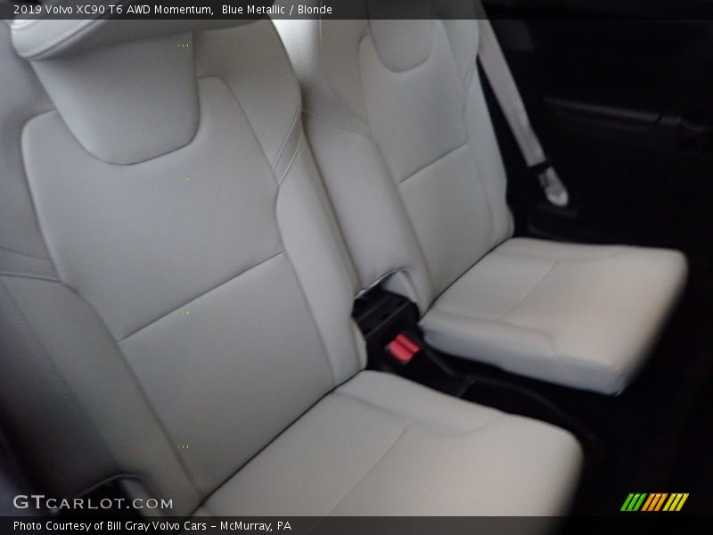 Blue Metallic / Blonde 2019 Volvo XC90 T6 AWD Momentum