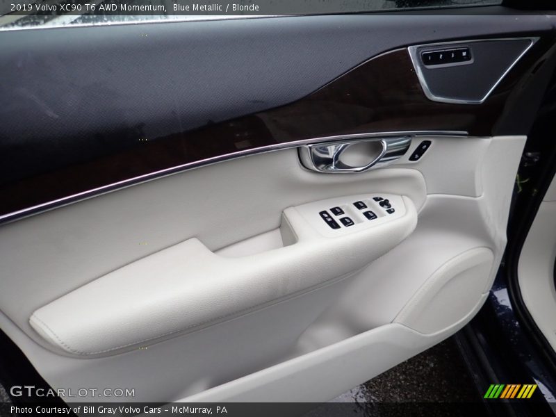 Blue Metallic / Blonde 2019 Volvo XC90 T6 AWD Momentum
