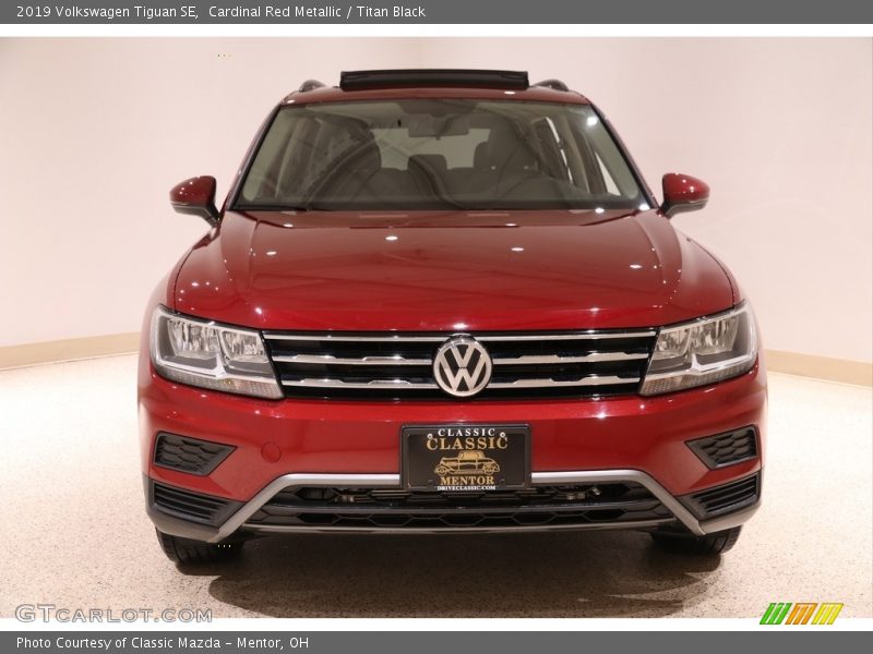 Cardinal Red Metallic / Titan Black 2019 Volkswagen Tiguan SE