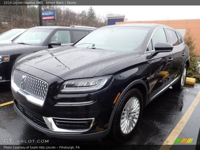 Infinite Black / Ebony 2019 Lincoln Nautilus AWD