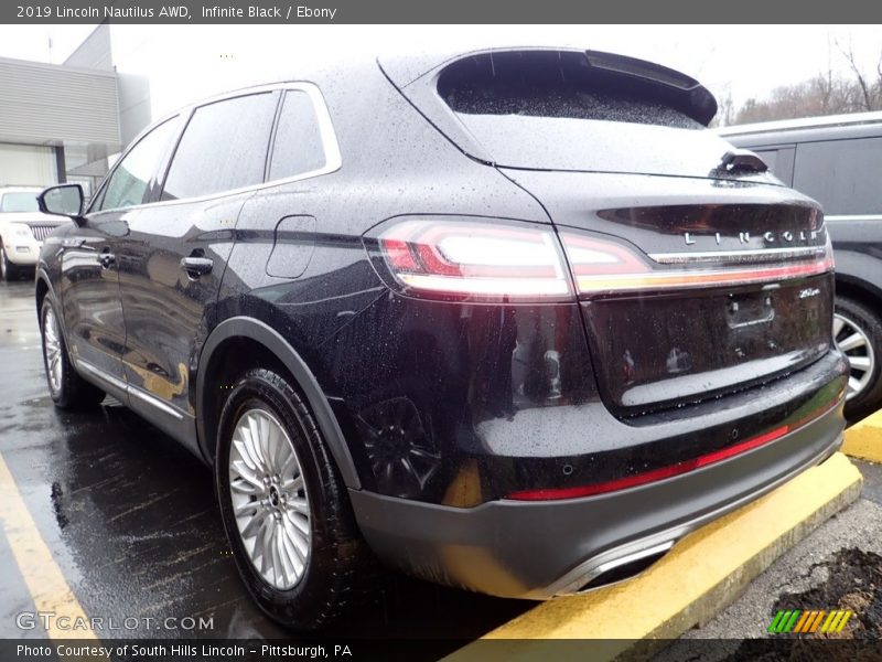 Infinite Black / Ebony 2019 Lincoln Nautilus AWD