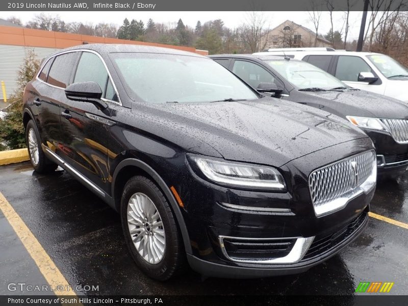 Infinite Black / Ebony 2019 Lincoln Nautilus AWD