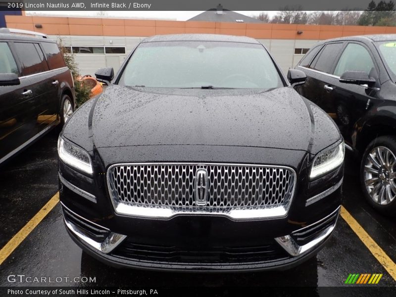 Infinite Black / Ebony 2019 Lincoln Nautilus AWD