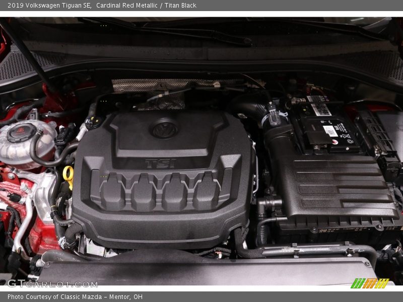  2019 Tiguan SE Engine - 2.0 Liter TSI Turbcharged DOHC 16-Valve VVT 4 Cylinder