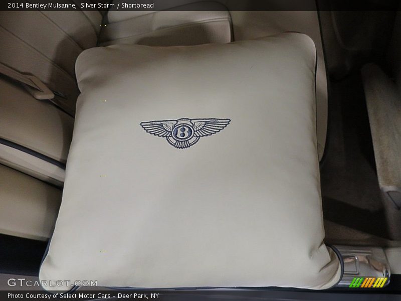 Silver Storm / Shortbread 2014 Bentley Mulsanne