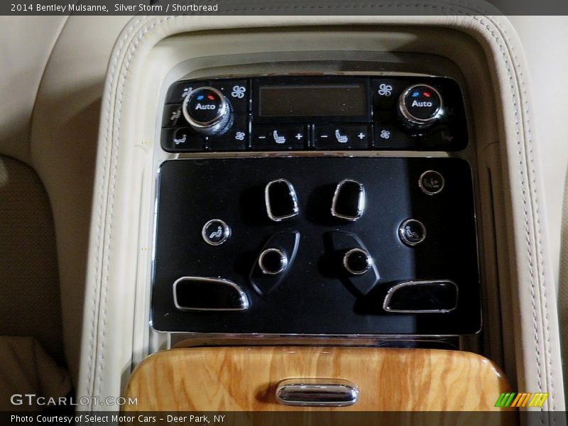 Silver Storm / Shortbread 2014 Bentley Mulsanne