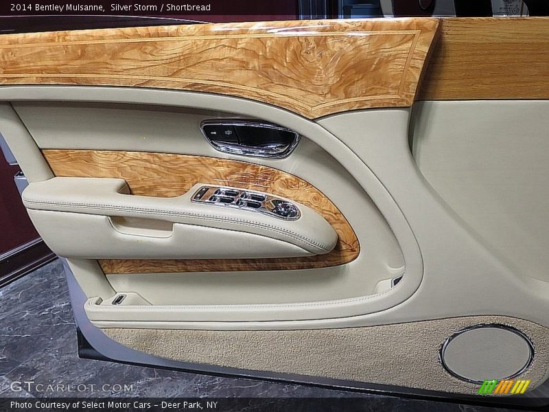 Silver Storm / Shortbread 2014 Bentley Mulsanne