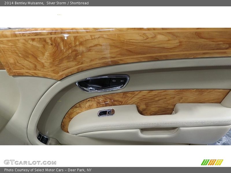 Silver Storm / Shortbread 2014 Bentley Mulsanne