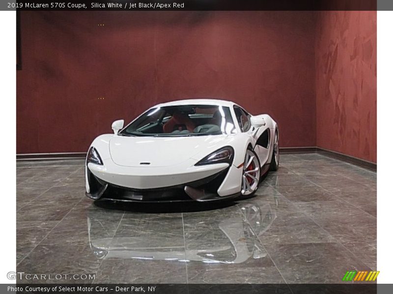 Silica White / Jet Black/Apex Red 2019 McLaren 570S Coupe