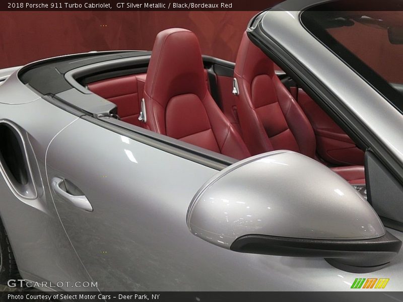 GT Silver Metallic / Black/Bordeaux Red 2018 Porsche 911 Turbo Cabriolet