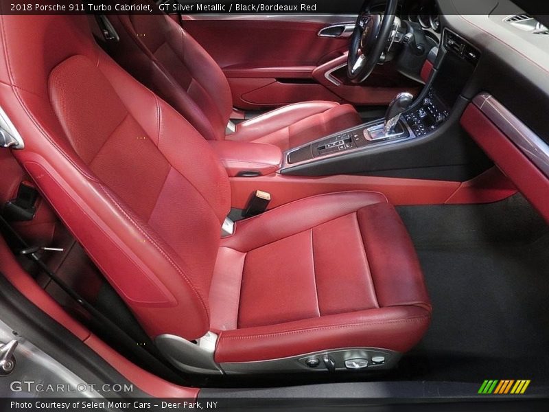 GT Silver Metallic / Black/Bordeaux Red 2018 Porsche 911 Turbo Cabriolet
