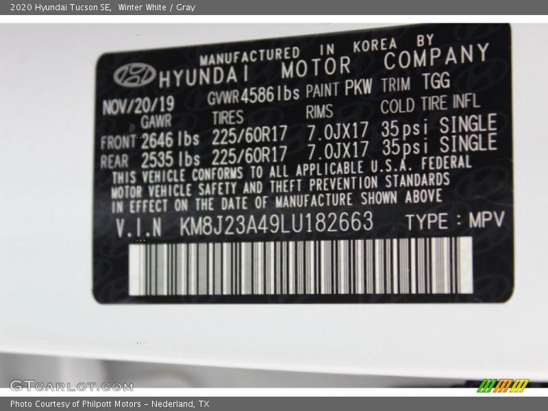Winter White / Gray 2020 Hyundai Tucson SE