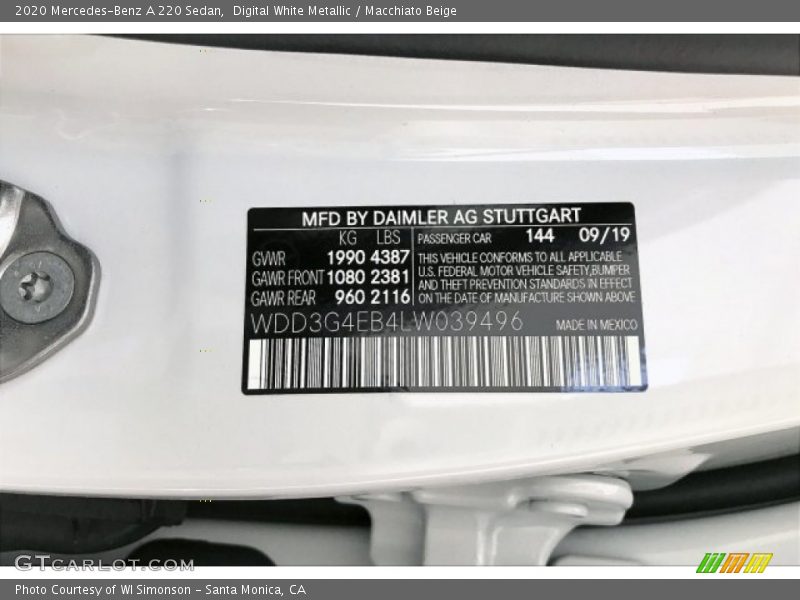 Digital White Metallic / Macchiato Beige 2020 Mercedes-Benz A 220 Sedan