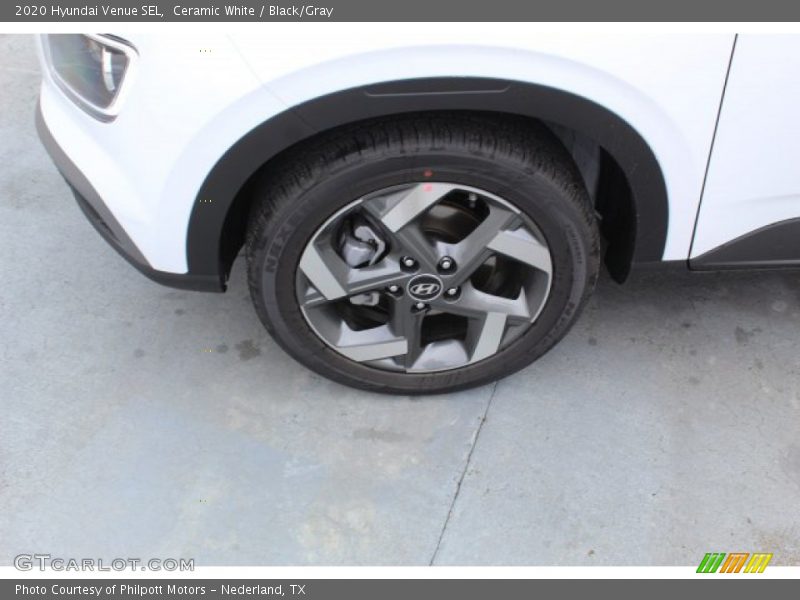 Ceramic White / Black/Gray 2020 Hyundai Venue SEL