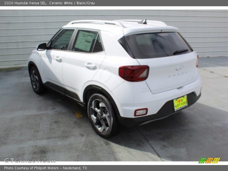 Ceramic White / Black/Gray 2020 Hyundai Venue SEL