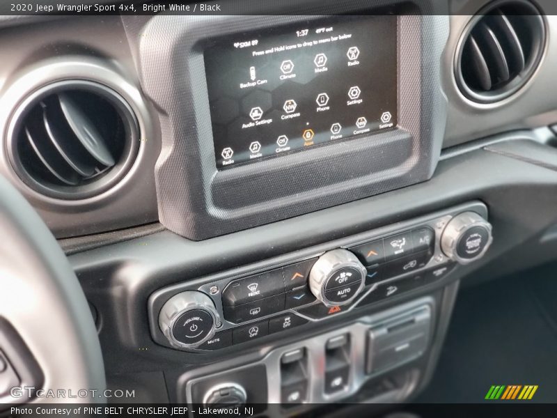 Bright White / Black 2020 Jeep Wrangler Sport 4x4
