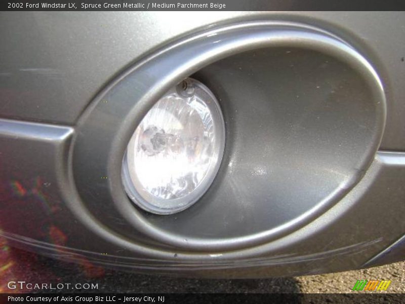 Spruce Green Metallic / Medium Parchment Beige 2002 Ford Windstar LX