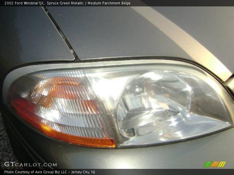Spruce Green Metallic / Medium Parchment Beige 2002 Ford Windstar LX