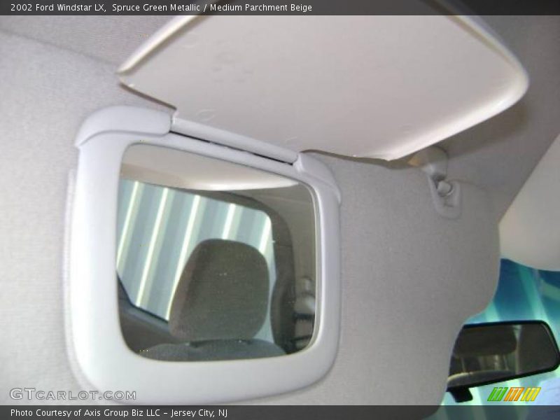 Spruce Green Metallic / Medium Parchment Beige 2002 Ford Windstar LX
