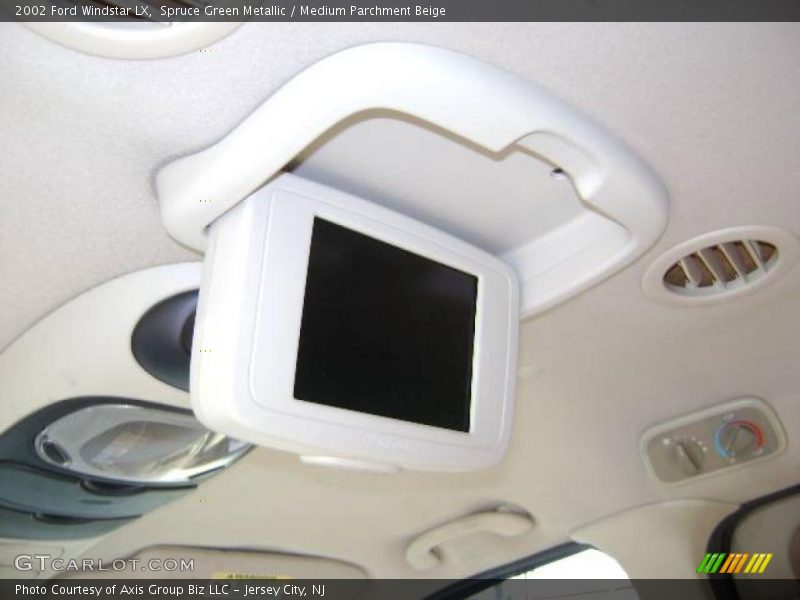 Spruce Green Metallic / Medium Parchment Beige 2002 Ford Windstar LX
