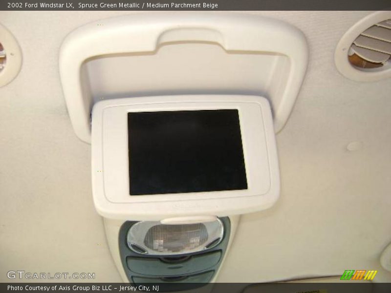 Spruce Green Metallic / Medium Parchment Beige 2002 Ford Windstar LX
