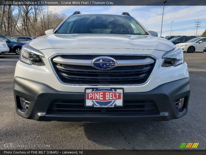 Crystal White Pearl / Titanium Gray 2020 Subaru Outback 2.5i Premium