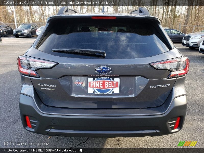 Magnetite Gray Metallic / Slate Black 2020 Subaru Outback 2.5i Premium