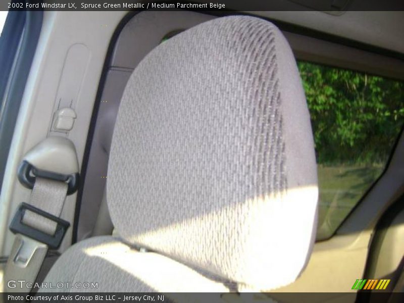 Spruce Green Metallic / Medium Parchment Beige 2002 Ford Windstar LX