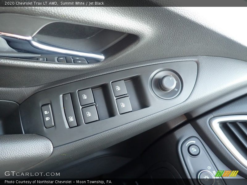 Summit White / Jet Black 2020 Chevrolet Trax LT AWD