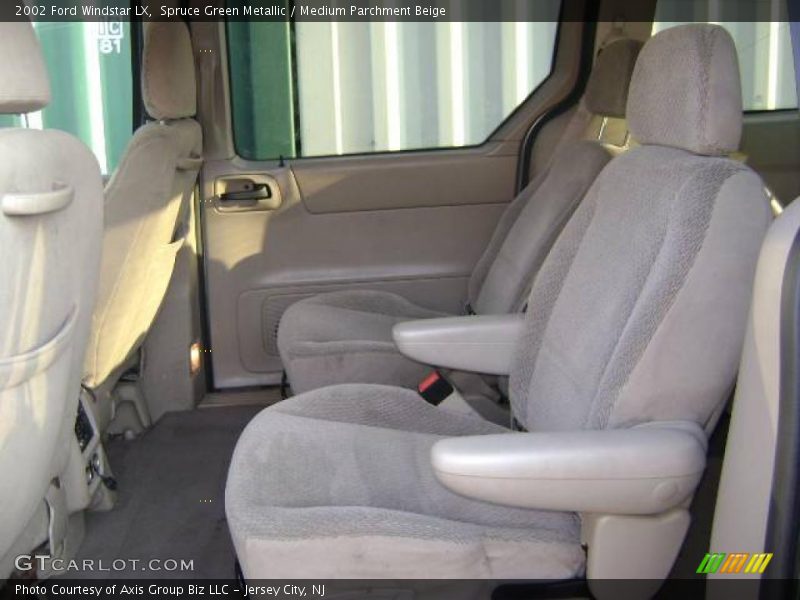 Spruce Green Metallic / Medium Parchment Beige 2002 Ford Windstar LX