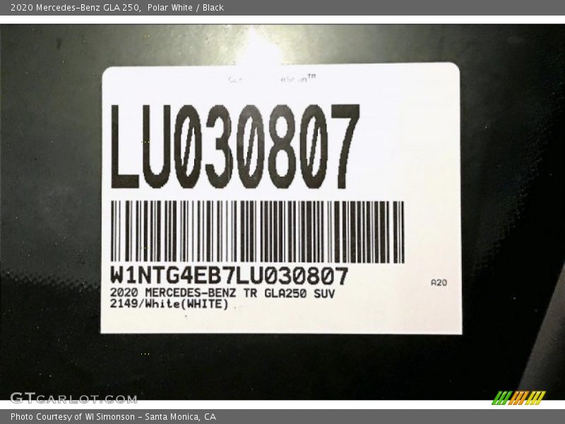 Polar White / Black 2020 Mercedes-Benz GLA 250