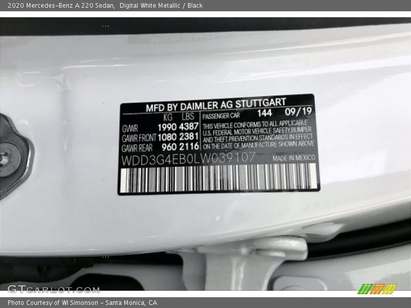 Digital White Metallic / Black 2020 Mercedes-Benz A 220 Sedan