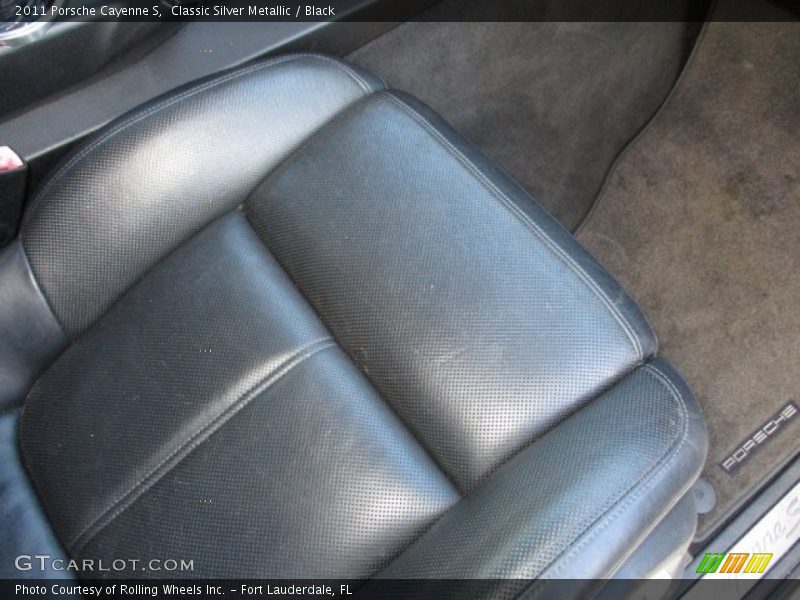 Classic Silver Metallic / Black 2011 Porsche Cayenne S