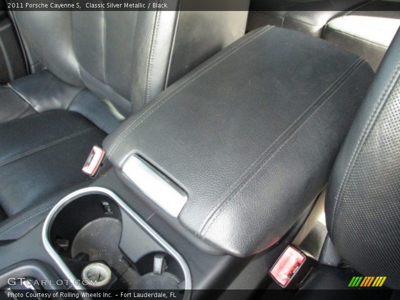 Classic Silver Metallic / Black 2011 Porsche Cayenne S