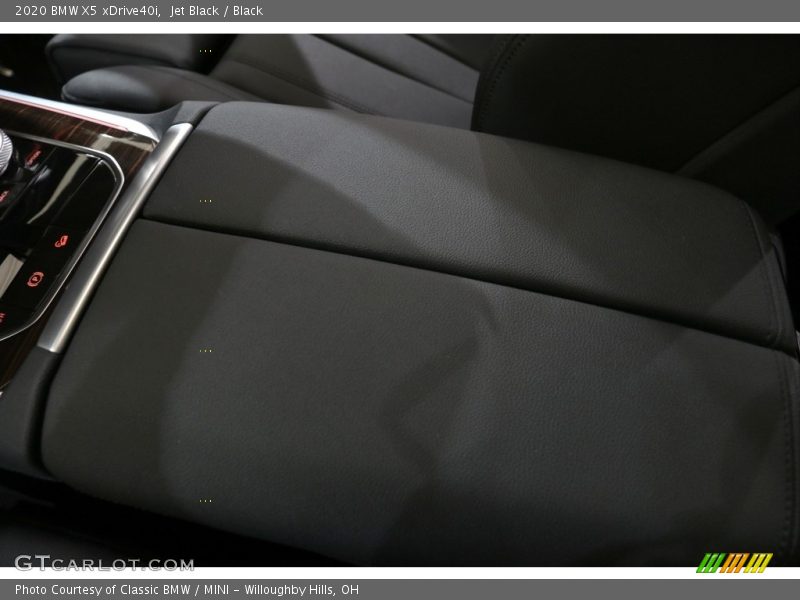 Jet Black / Black 2020 BMW X5 xDrive40i