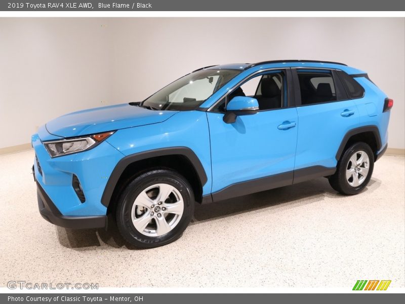  2019 RAV4 XLE AWD Blue Flame
