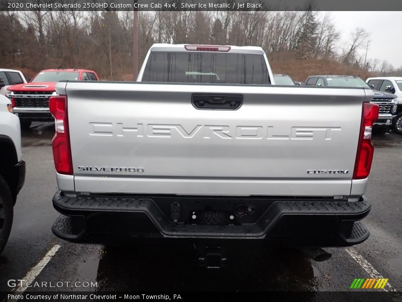 Silver Ice Metallic / Jet Black 2020 Chevrolet Silverado 2500HD Custom Crew Cab 4x4