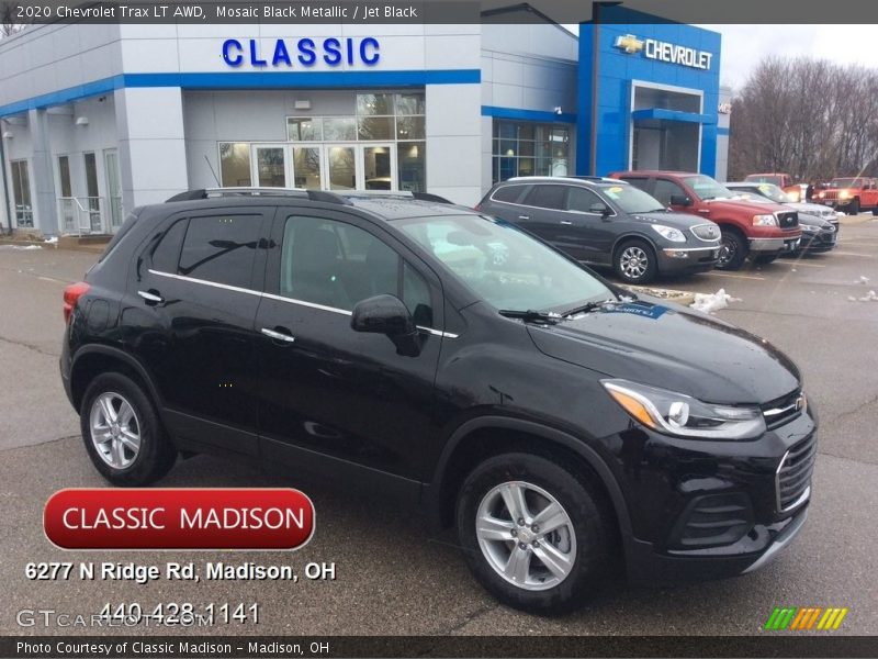 Mosaic Black Metallic / Jet Black 2020 Chevrolet Trax LT AWD